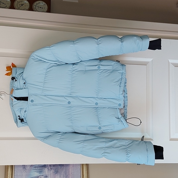 “Hi Vis” Superpuff- Dust Blue- Size Small. - Picture 8 of 11